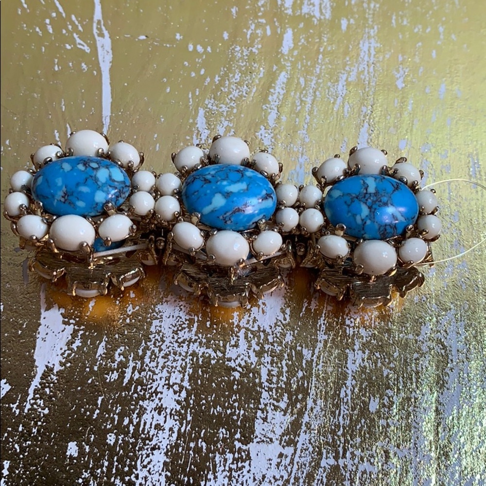 NWOT Ann Taylor bauble bracelet